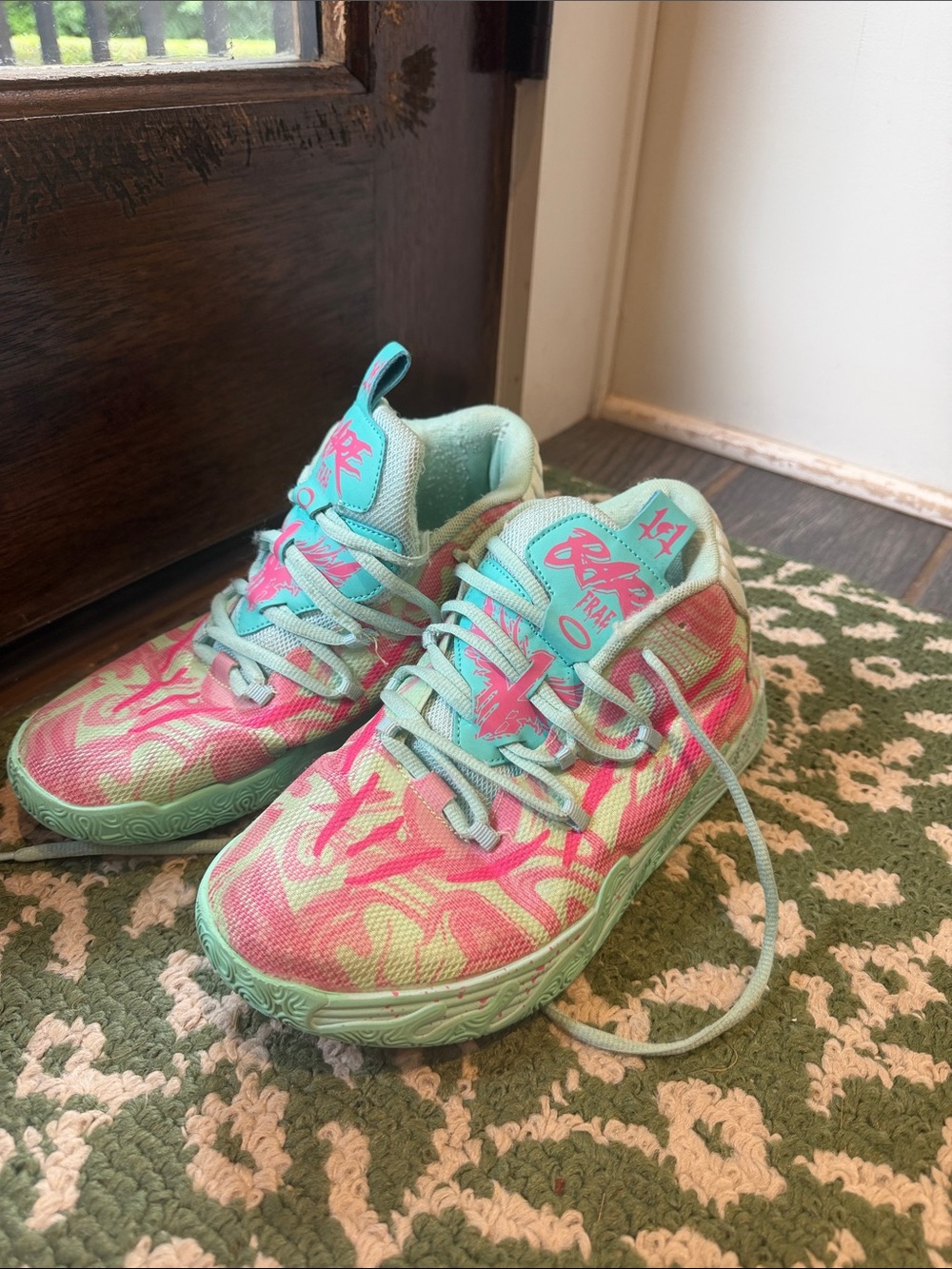 Woman’s Athletic Sneakers - Aqua & Hot Pink Pattern